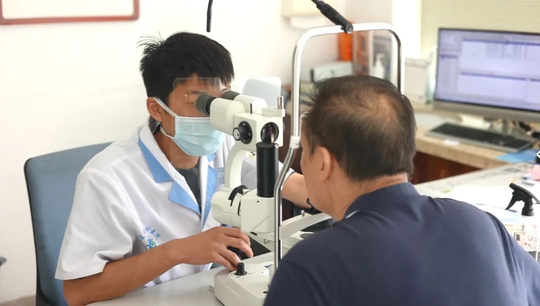 甜蜜的荔枝成為糖友“視力殺手”？過量食用可誘發糖尿病視網膜病變！